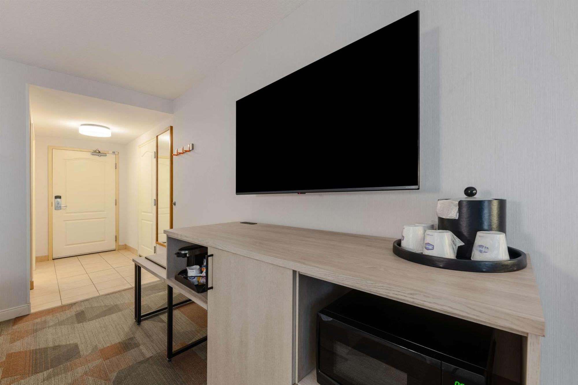 Hampton Inn & Suites By Hilton Монктън Екстериор снимка